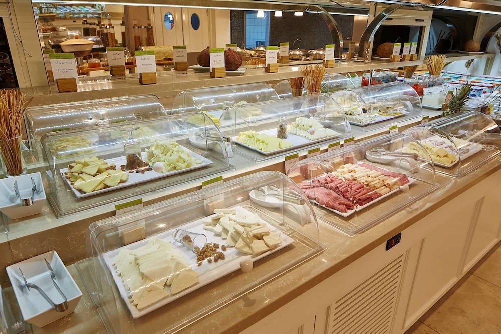DoubleTree by Hilton Hotel Izmir - Alsancak