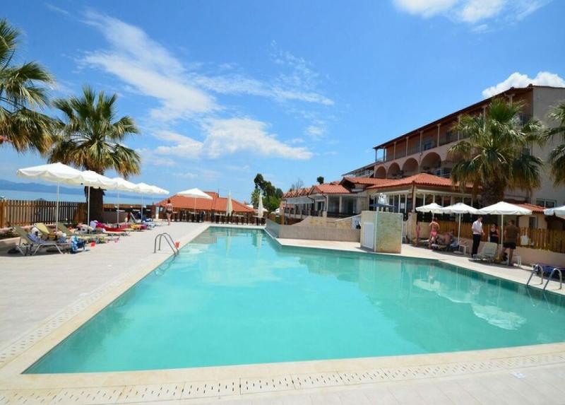 Sousouras Beach Hotel