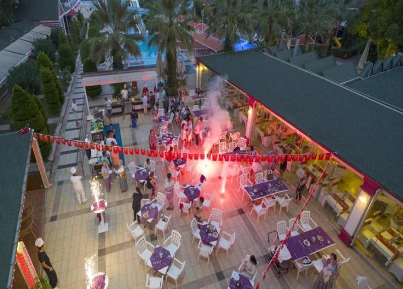 Armas Beach Hotel