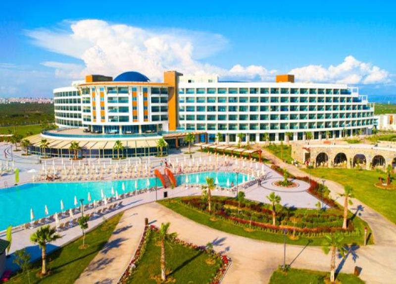 Aquasis De Luxe Resort & Spa Hotel