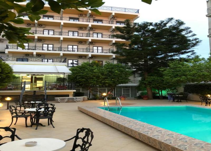 Bakos Hotel
