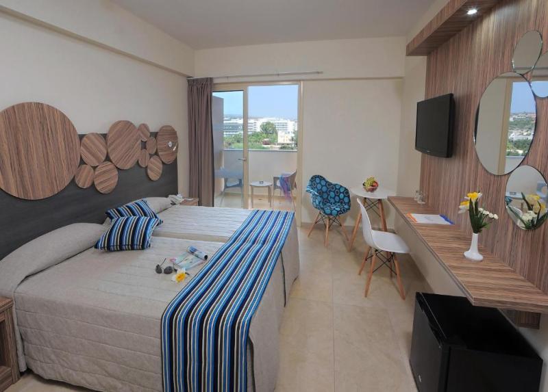 Nelia Beach Hotel
