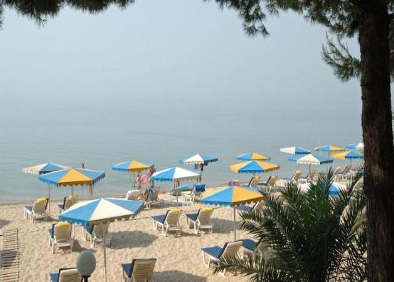 Porfi Beach Hotel
