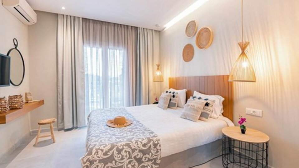 Ekati Mare Boutique Resort