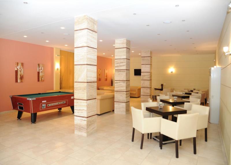 Golden Sands Hotel