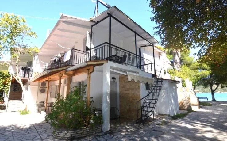 Flisvos Seaside Apartments