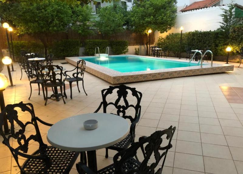Bakos Hotel