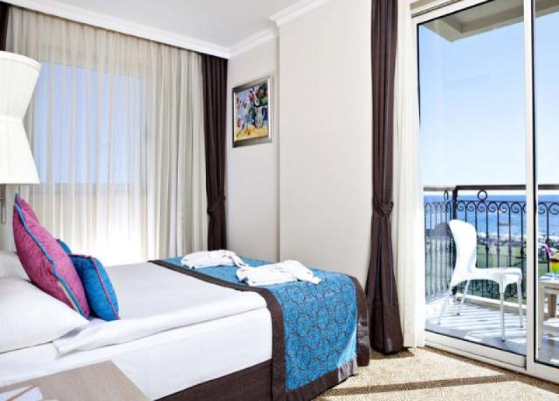 Crystal Family Resort & Spa Hotel