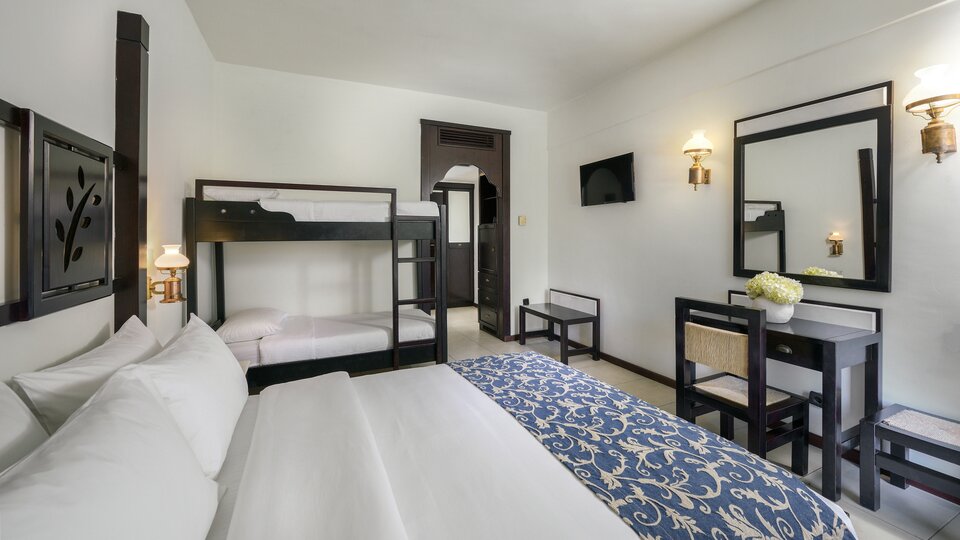 Simantro Resort