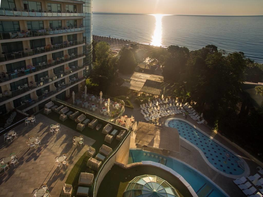 Marina Grand Beach Hotel
