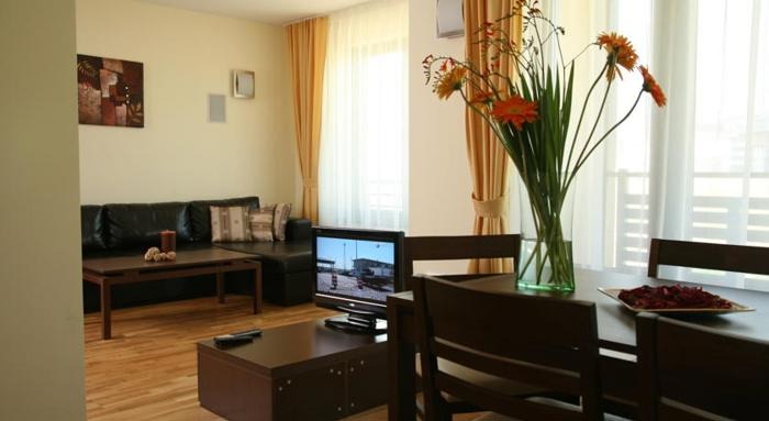 Murite Club Hotel Azalea (main building)