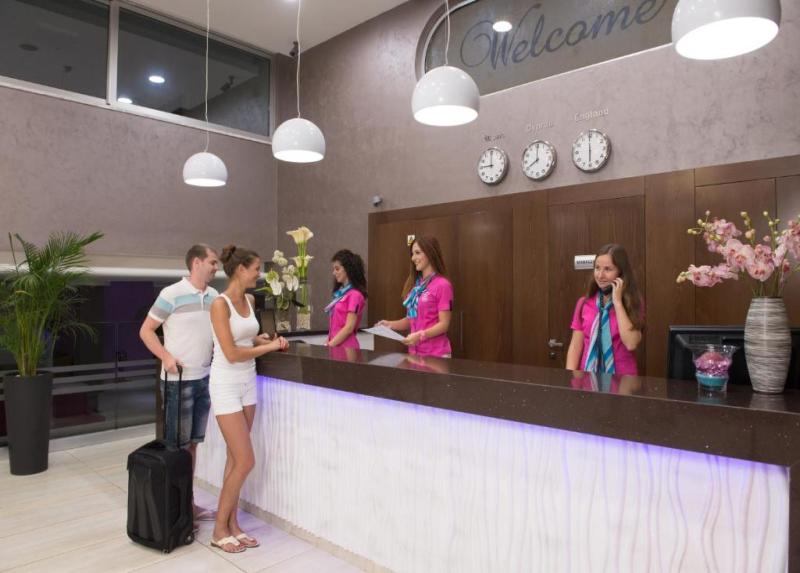 New Famagusta & Suites Hotel