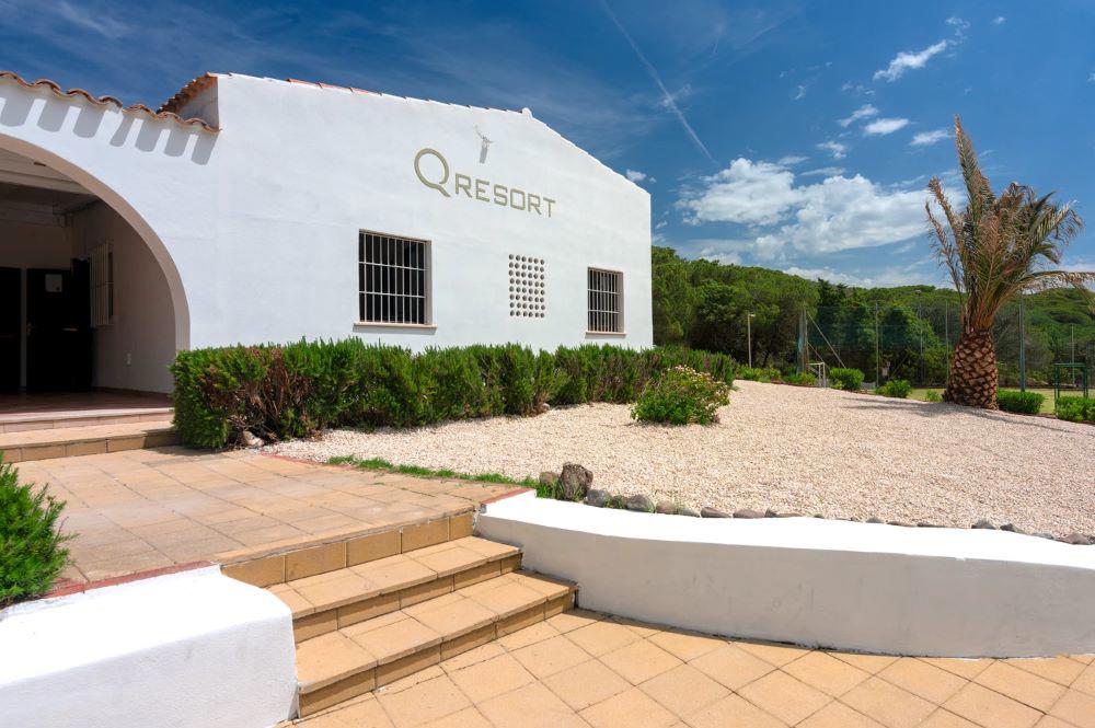 Hotel Q Resort