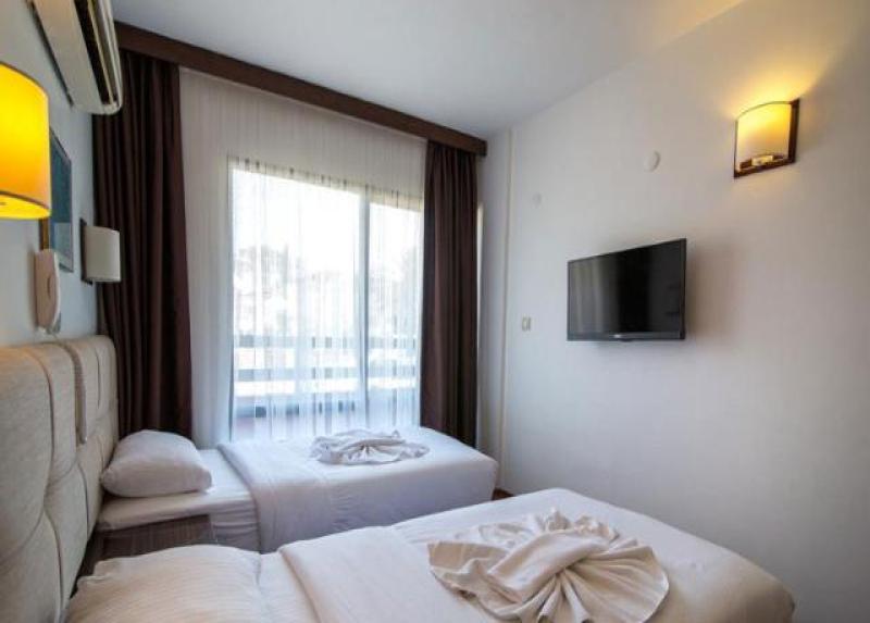 Sunday Beach Hotel