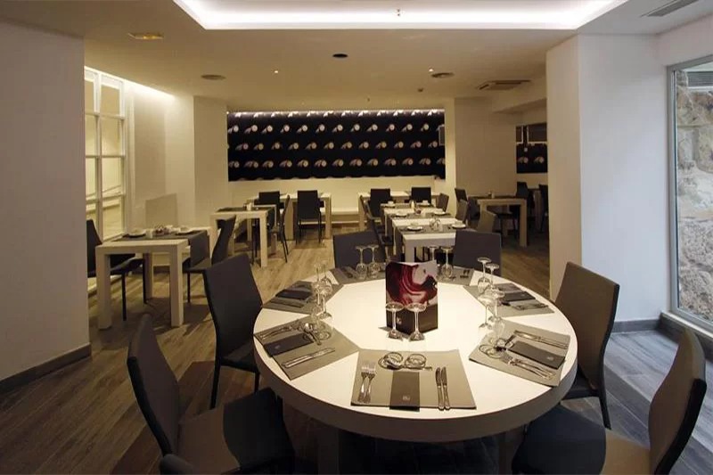 Hotel Pamplona BG