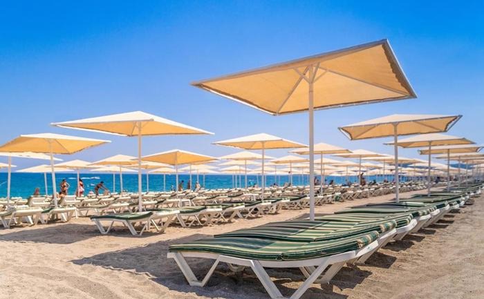 Hotel Loceanica Beach Resort