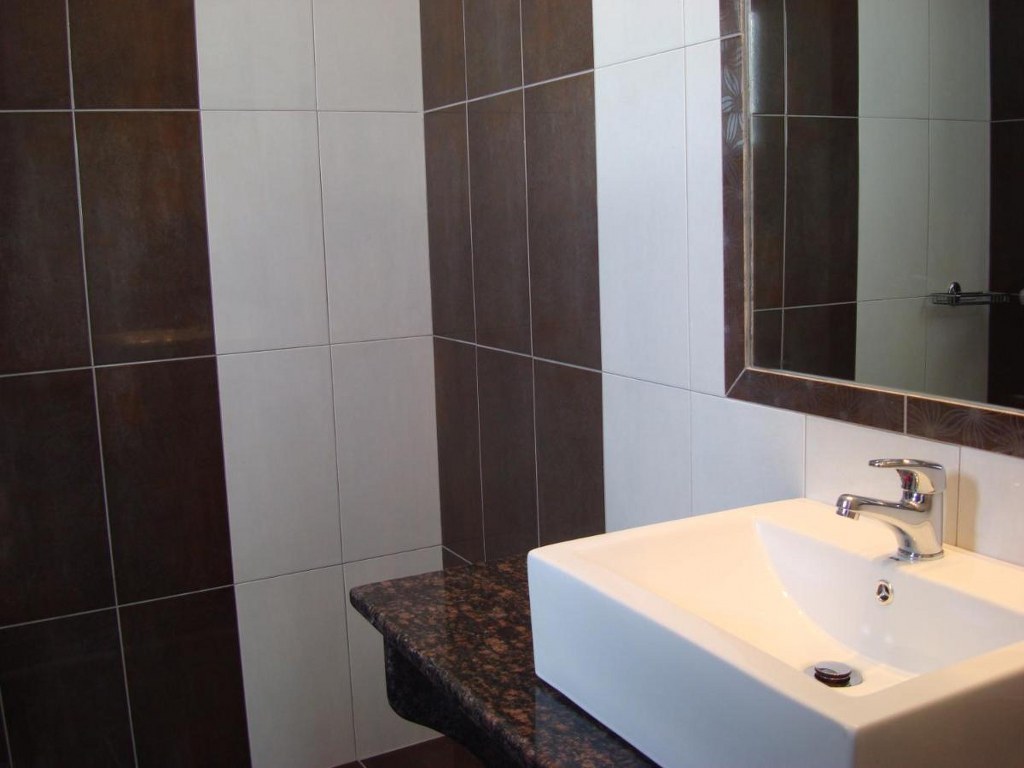 Eleana Studios & Suites