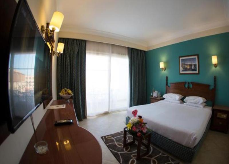 Titanic Beach Hotel