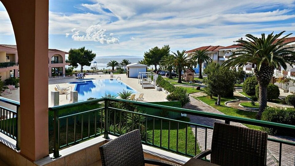 Hotel Toroni Blue Sea