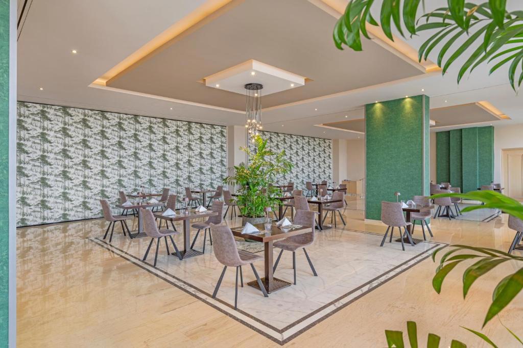 Kresten Royal Euphoria Resort