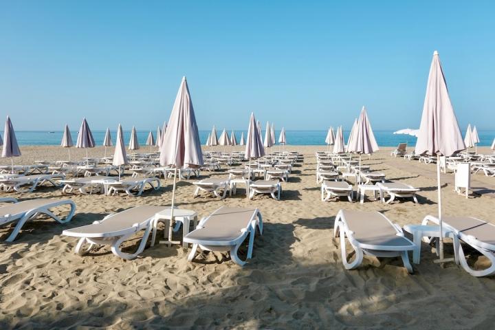 Blue Wave Suite Hotel