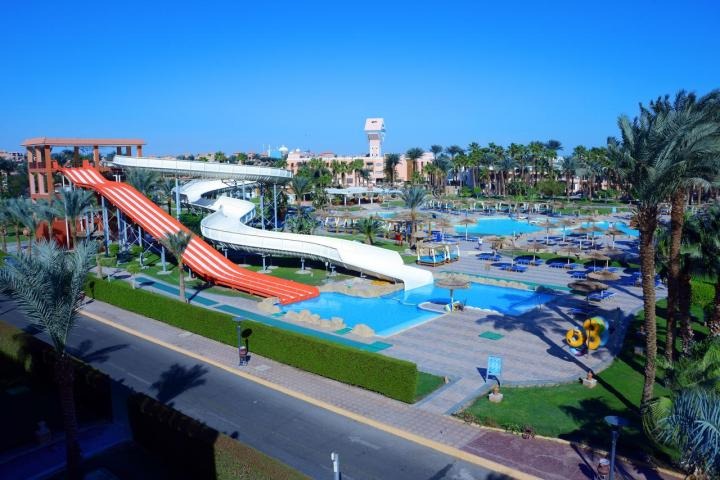 Pick Albatros Beach Resort