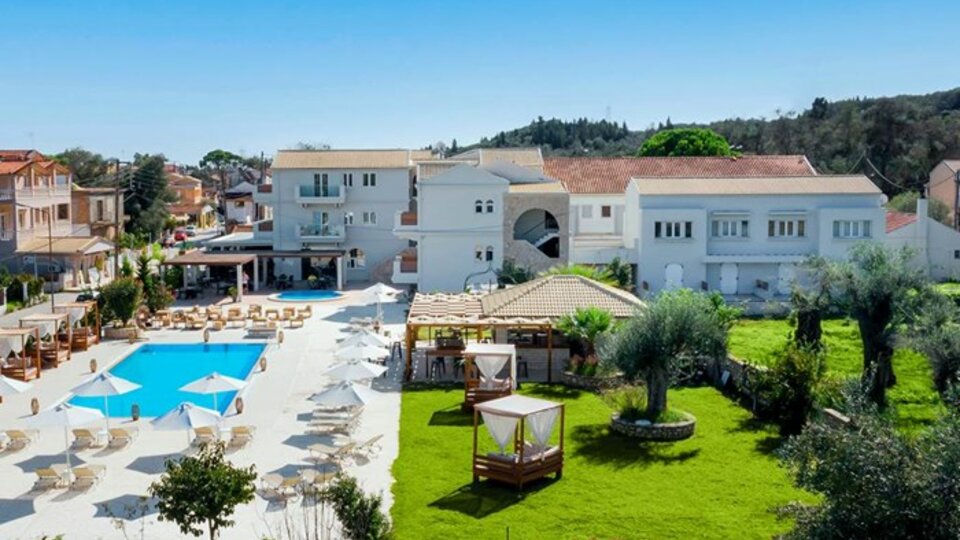 Ekati Mare Boutique Resort