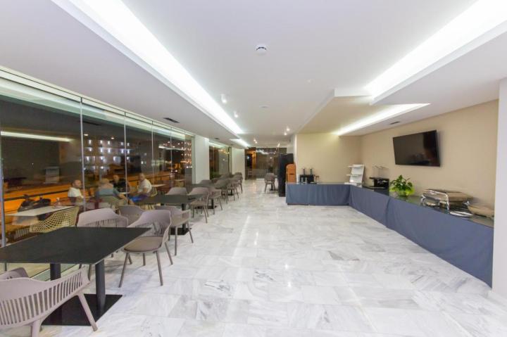 Class Hotel