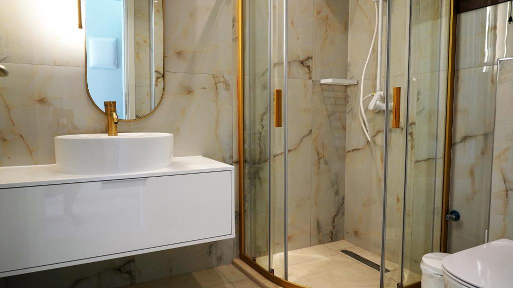 Pagiatakis Suites
