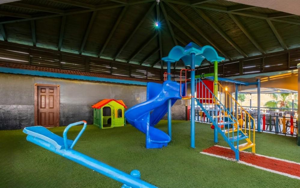 Senza Garden Holiday Club
