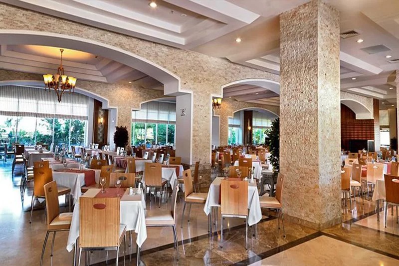 Crystal De Luxe Resort & Spa Hotel