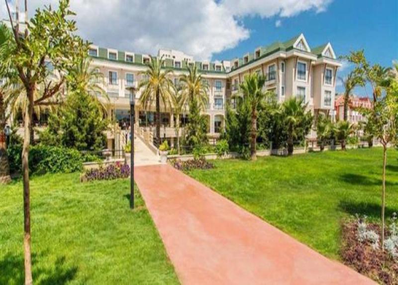 Lucida Beach Hotel