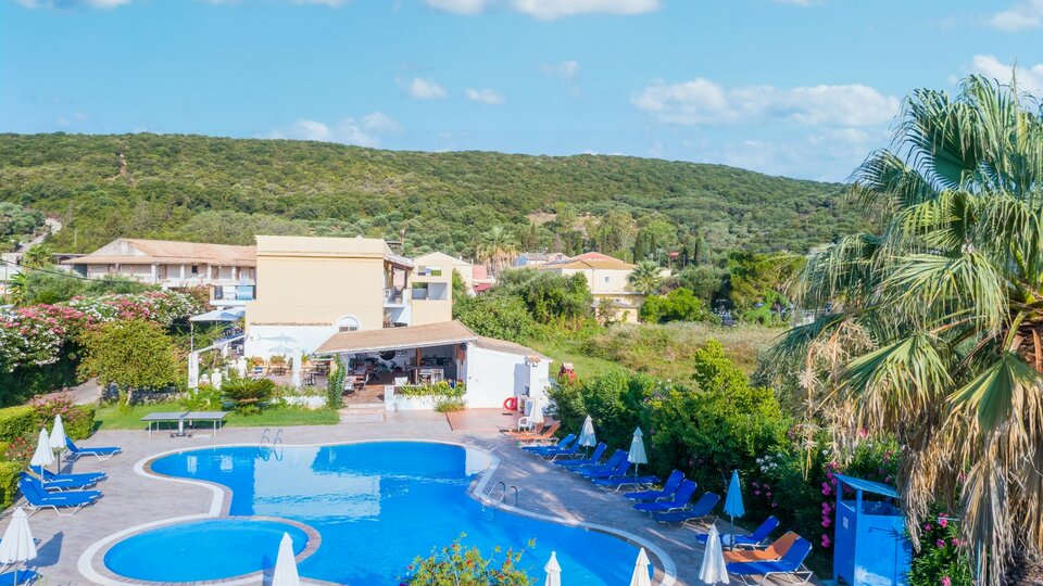 Serena Hotel 