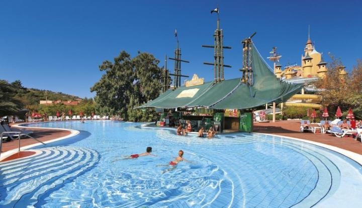 Aqua Fantasy Resort