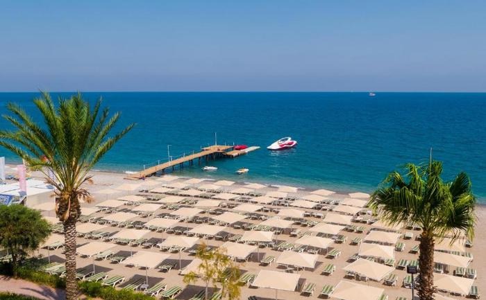 Hotel Loceanica Beach Resort