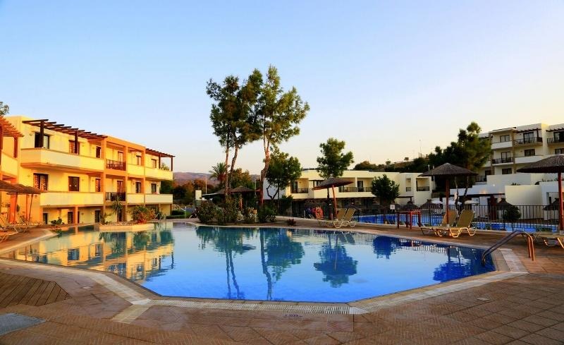 Hotel Kiotari Miraluna