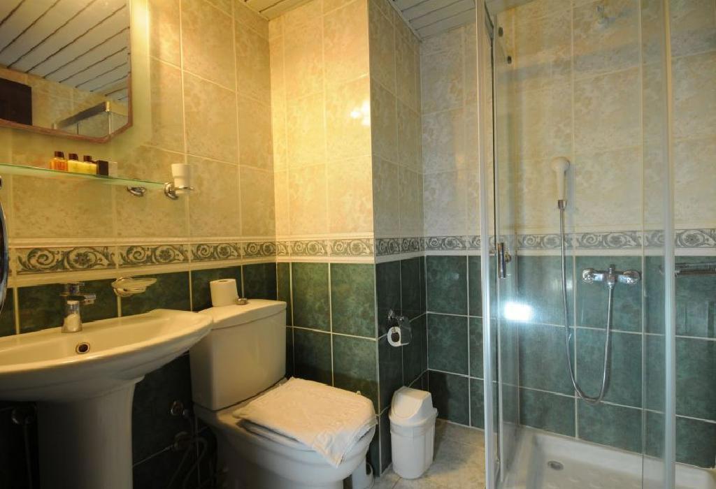 Mert SeaSide Adult Only 16+