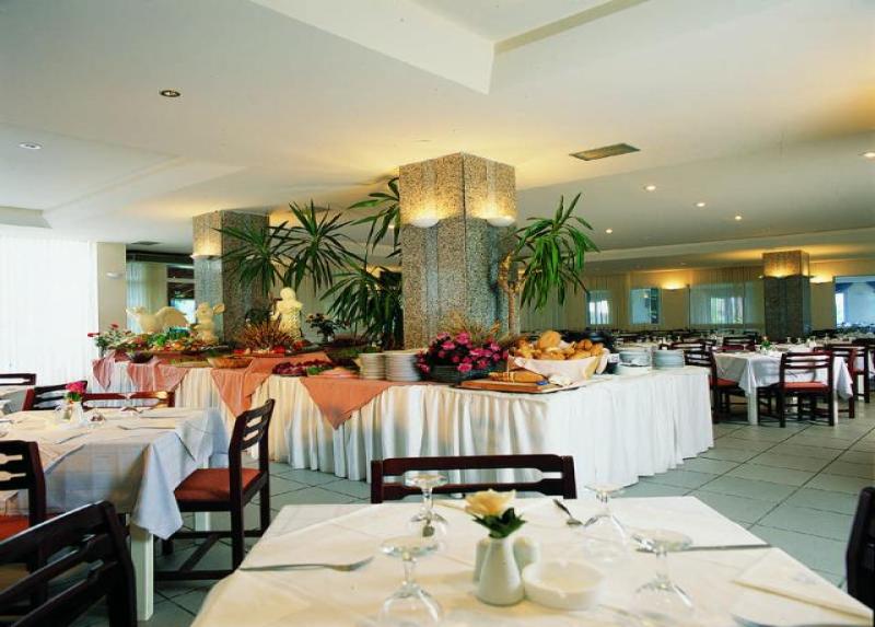Portes Beach Hotel