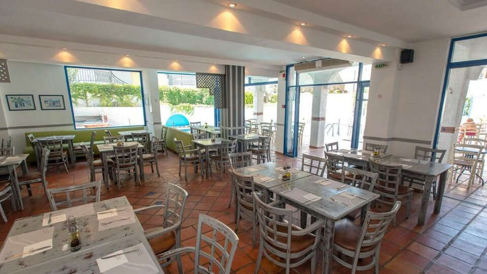 Golden Beach Hotel