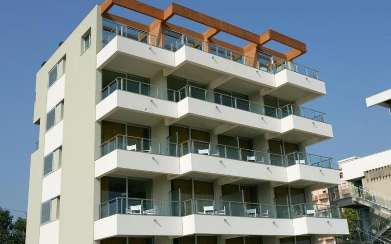 Ascot Hotel