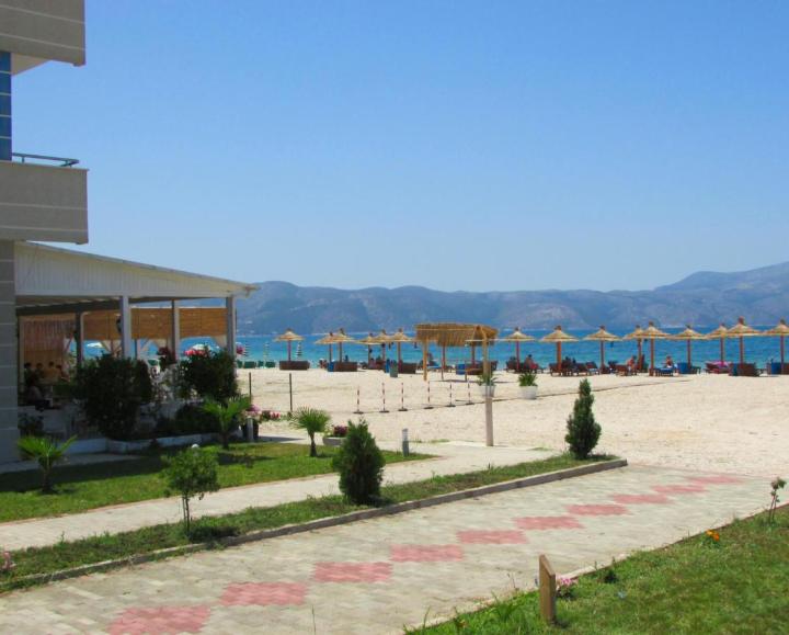 Hotel Blue Paradise