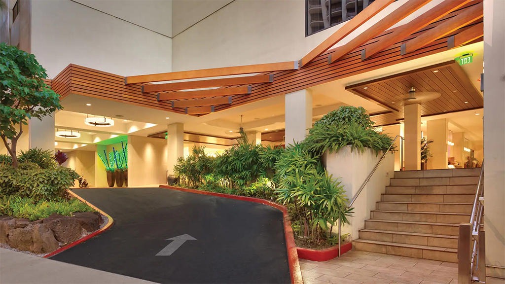 Hyatt Palace Waikiki Beach