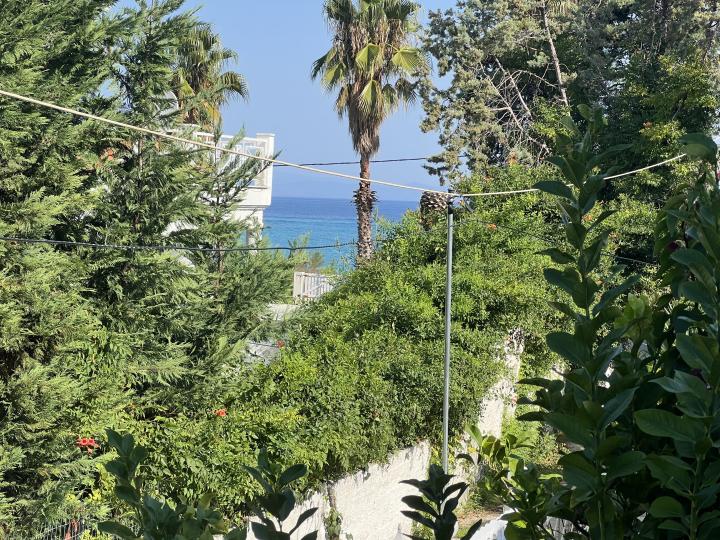 Vila Yiannis Beach House