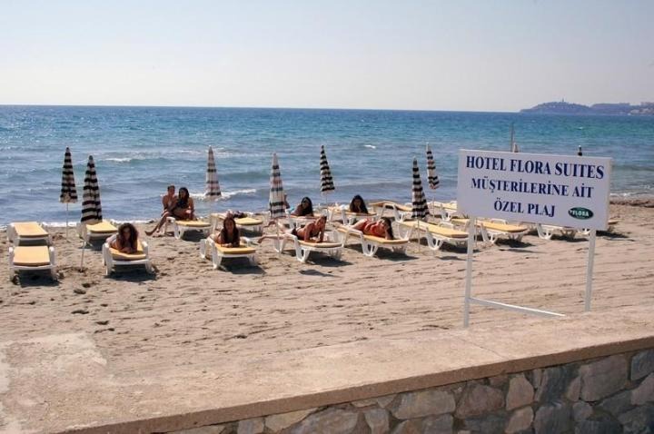 Flora Suites