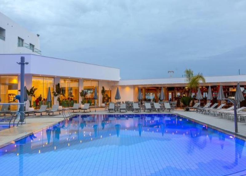 Limanaki Beach Hotel