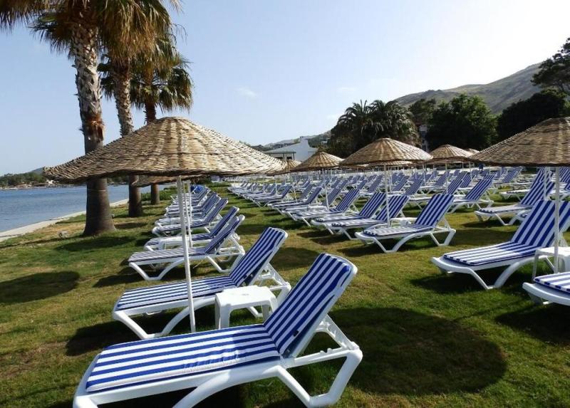 Regulus Beach Resort Hotel