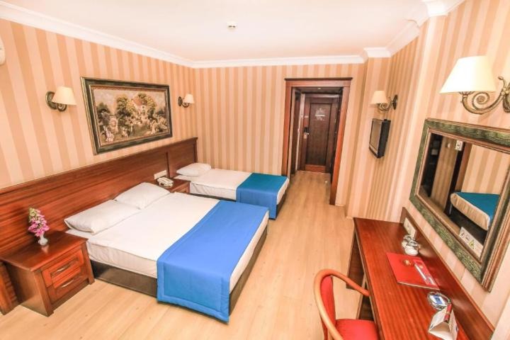 Hotel Kaya Maris