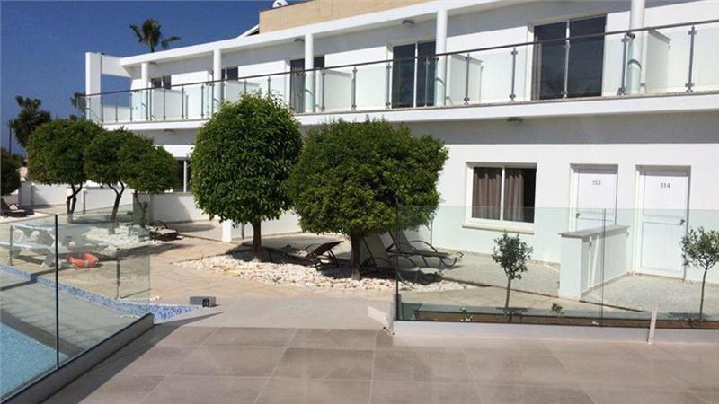 Fedrania Gardens Hotel