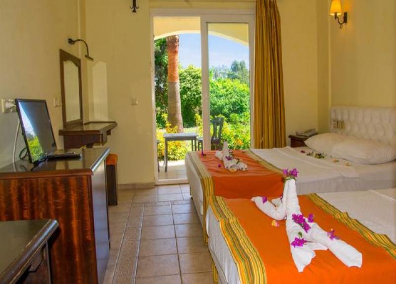 Tiana Beach Hotel