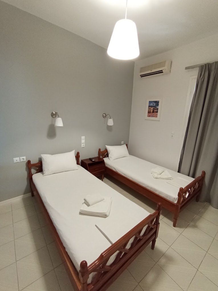 Vila Edipsos Inn